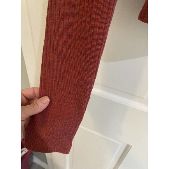 Urban Outfitters Ribbed Stretch Knit Top Square Neck Red Rust Size Large NWT - Picture 6 of 11